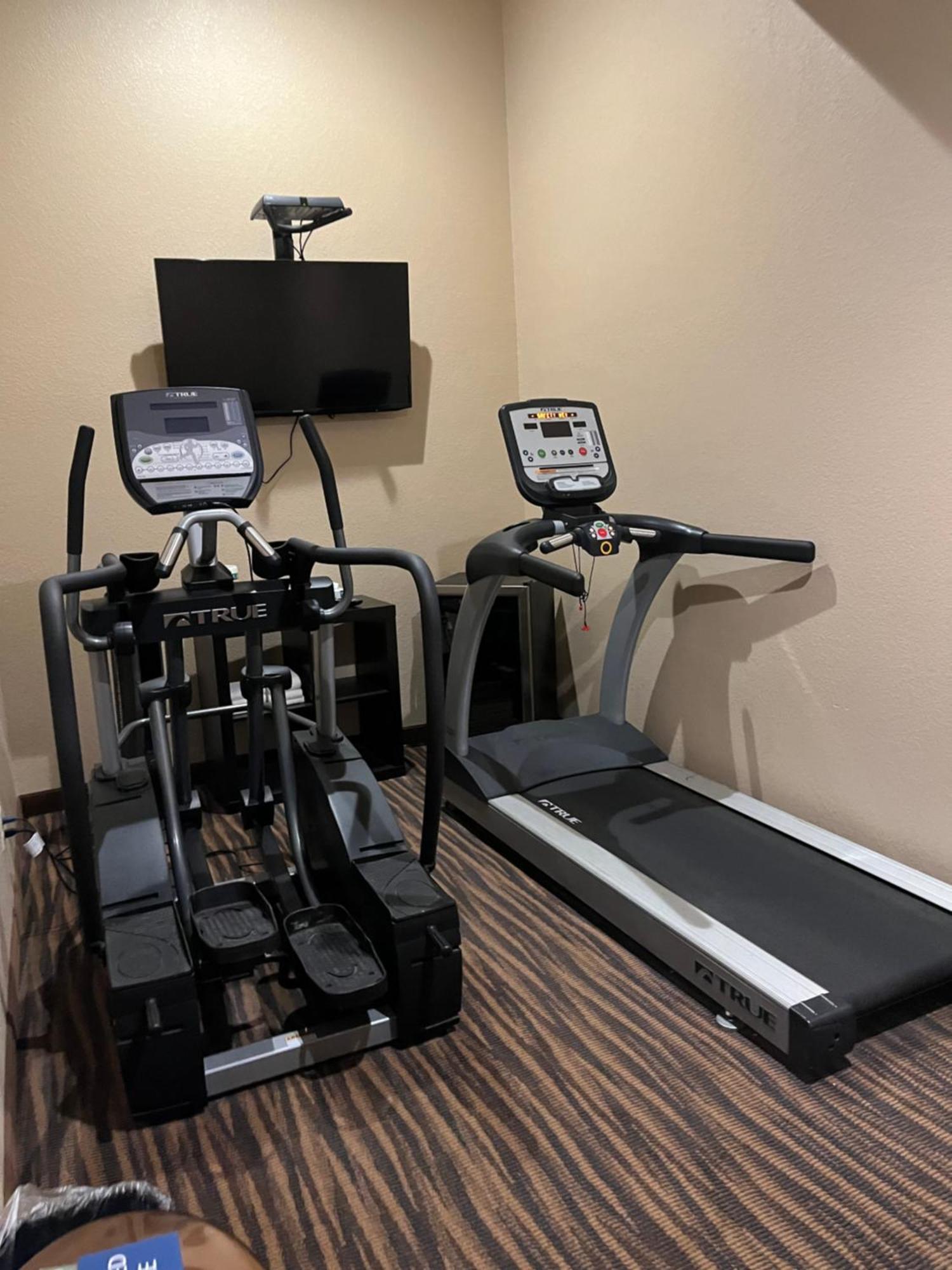 Cobblestone Inn & Suites - Denison | Oak Ridge Eksteriør billede