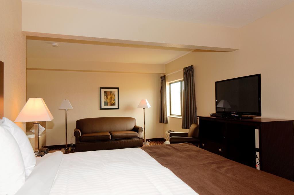Cobblestone Inn & Suites - Denison | Oak Ridge Eksteriør billede