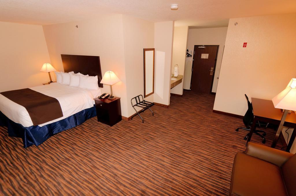 Cobblestone Inn & Suites - Denison | Oak Ridge Eksteriør billede