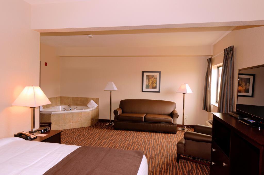Cobblestone Inn & Suites - Denison | Oak Ridge Eksteriør billede