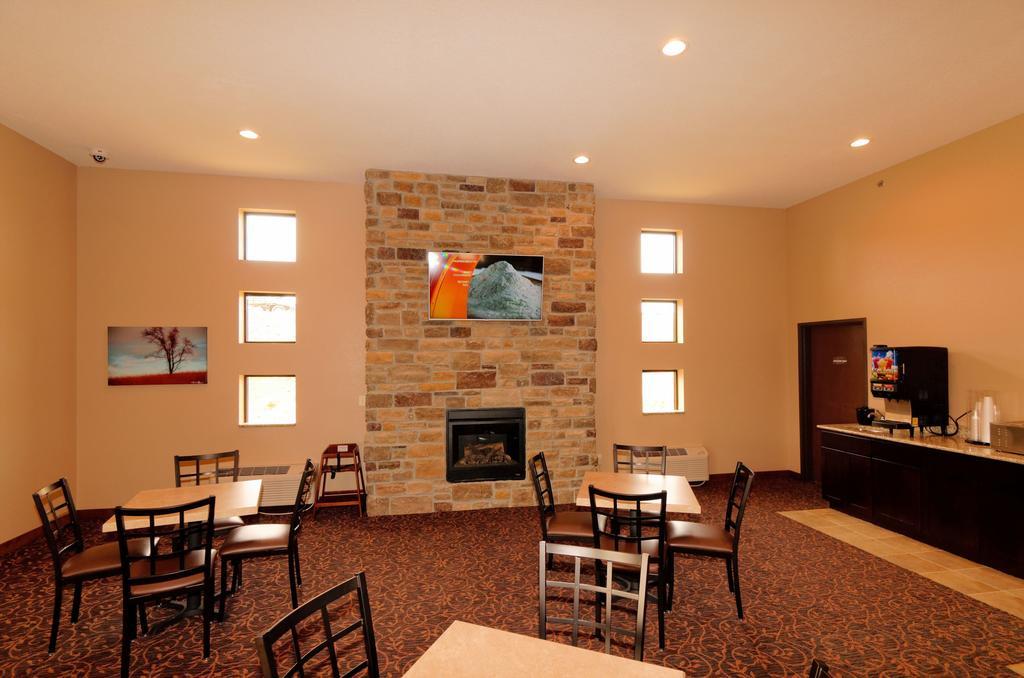 Cobblestone Inn & Suites - Denison | Oak Ridge Eksteriør billede