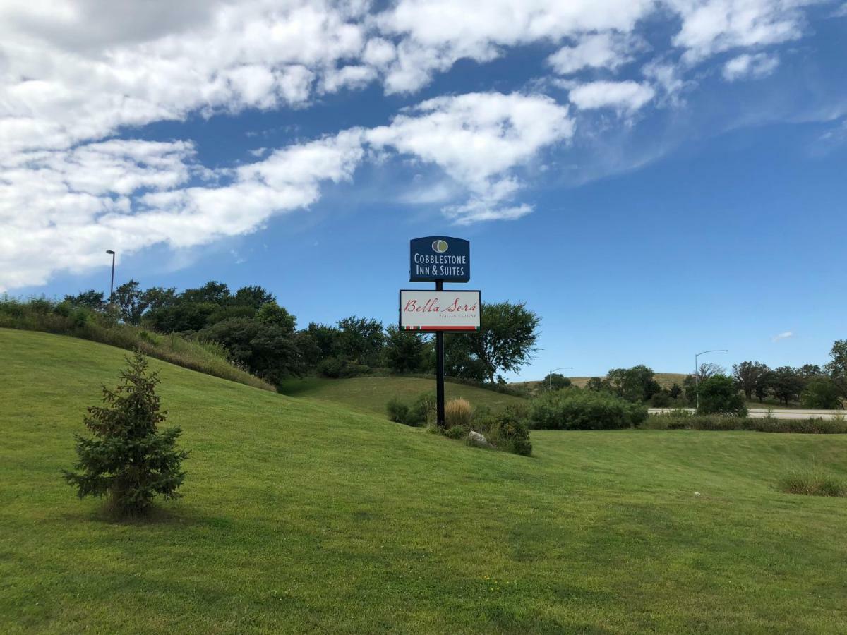 Cobblestone Inn & Suites - Denison | Oak Ridge Eksteriør billede